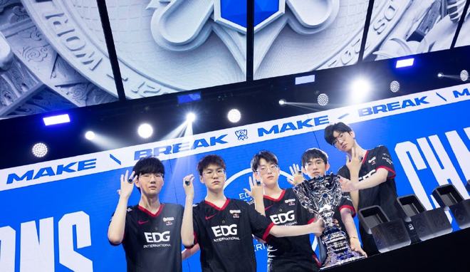 中流砥柱 中流砥柱